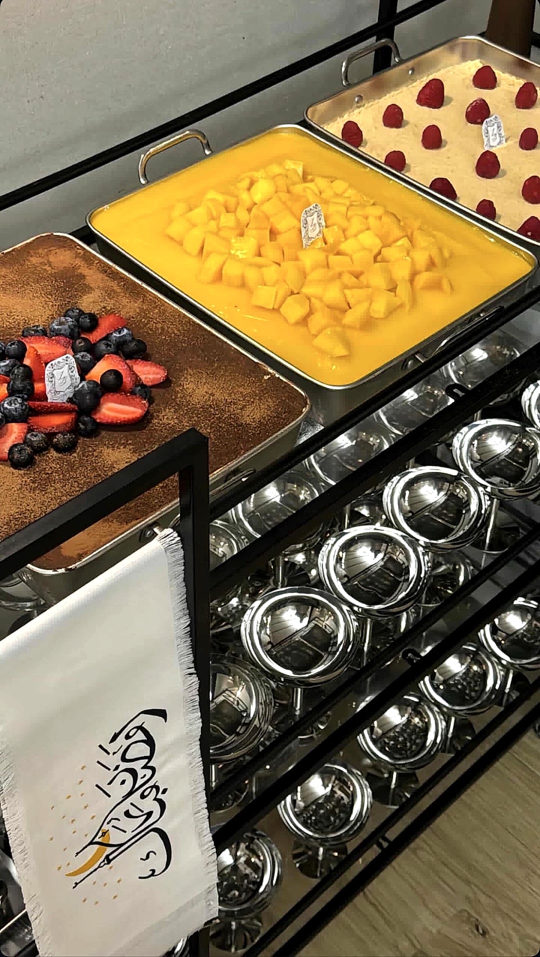 Luini Bakers dessert trolley